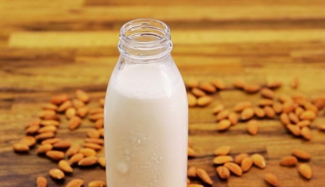 Almond milk for smoothies